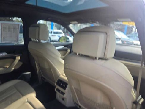 Certified 2025 Audi Q5 2.0T Premium image 15