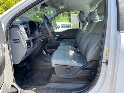 Used 2023 Ford F250 XL w/ Snow Plow/Camper Package image 12