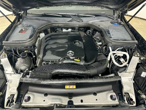 Certified 2022 Mercedes-Benz GLC 300 4MATIC image 38