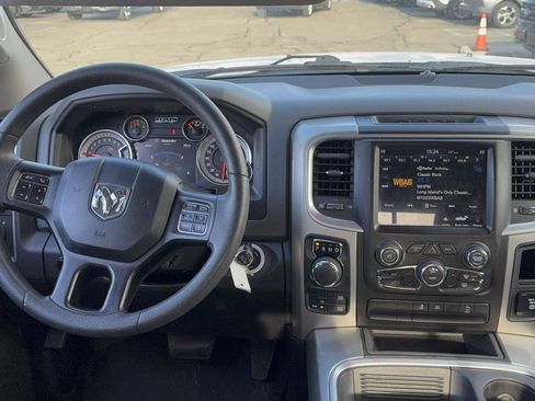 Used 2019 RAM 1500 Classic Warlock w/ Electronics Group image 16