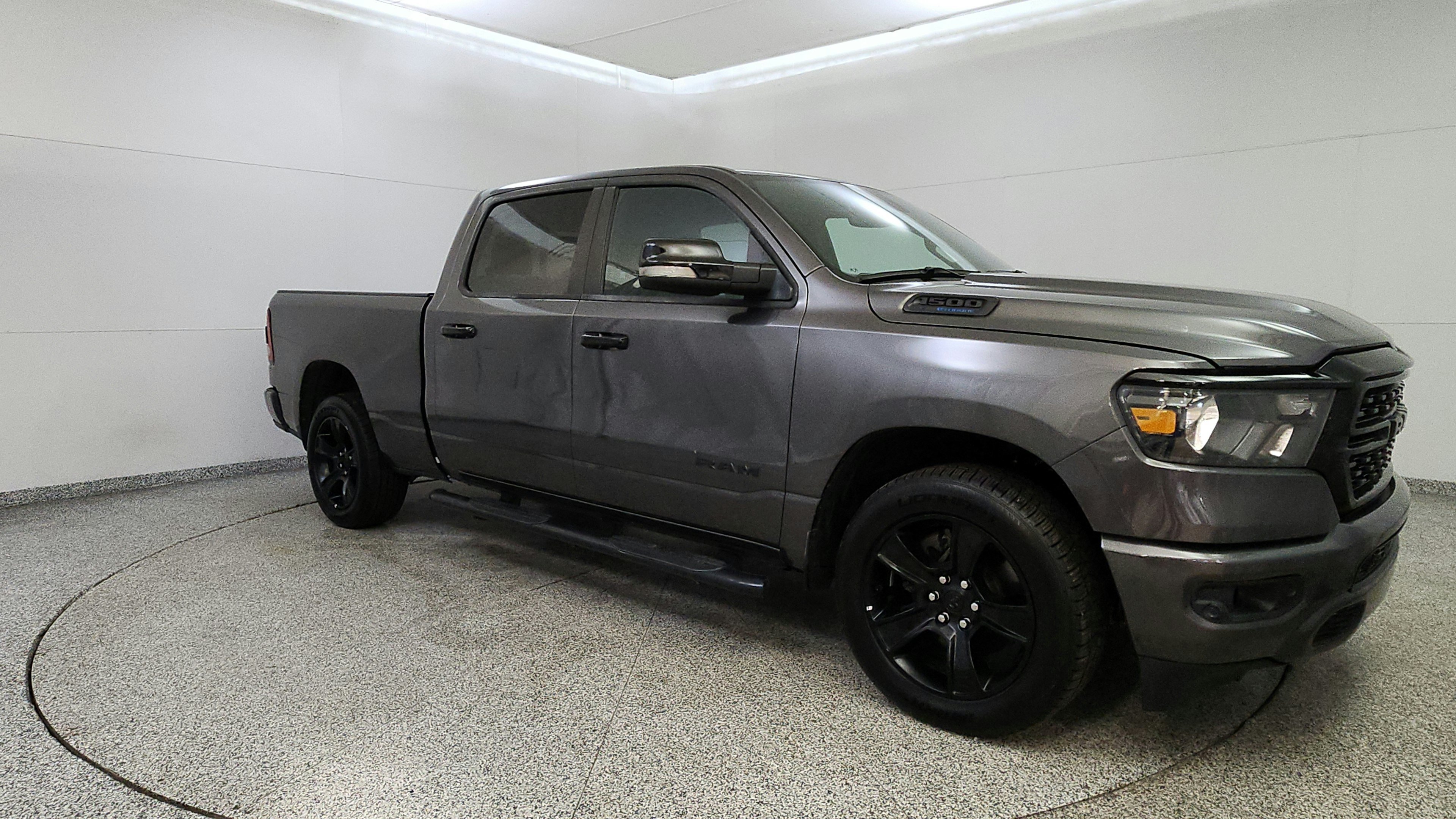 Used 2024 RAM 1500 Big Horn AWD/4WD image 1