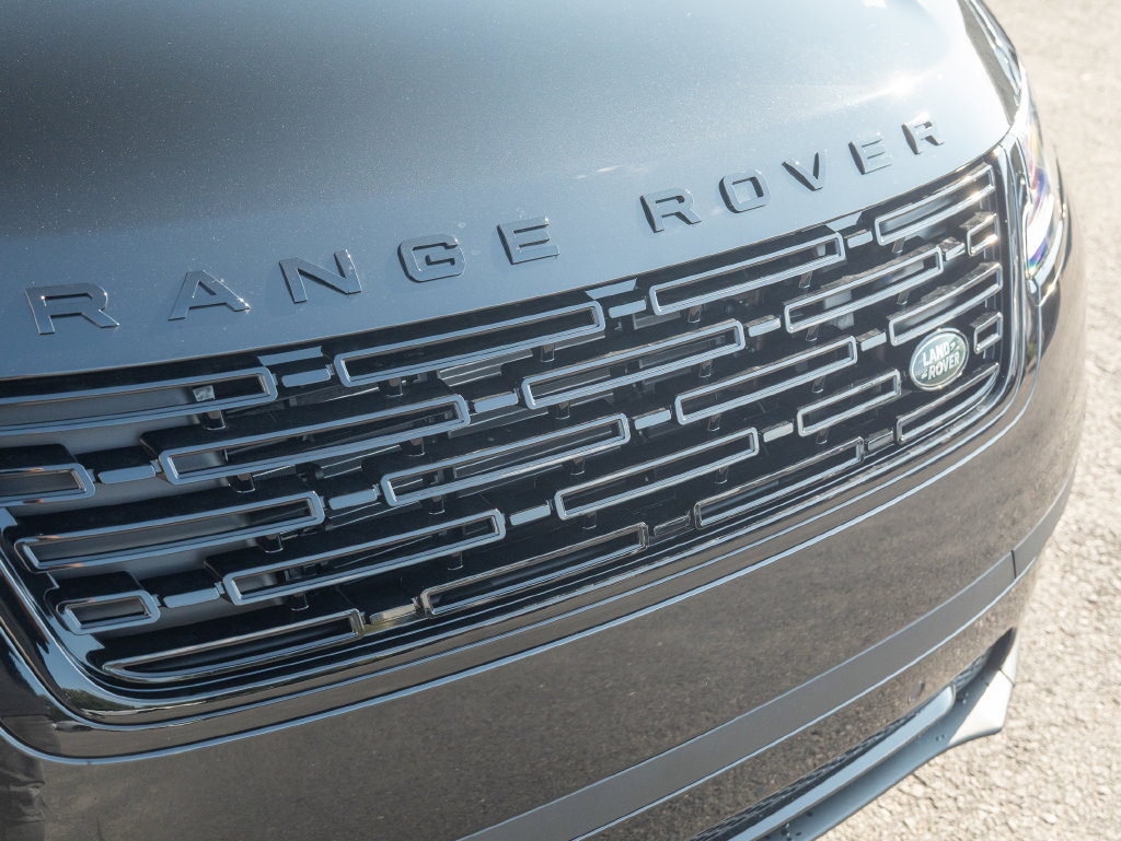 New 2026 Land Rover Range Rover Velar S AWD/4WD image 15