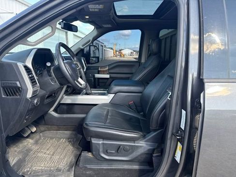 Used 2020 Ford F150 Lariat w/ Equipment Group 502A Luxury AWD/4WD image 4