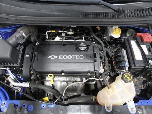 Used 2018 Chevrolet Sonic LT w/ Convenience Package image 19