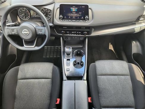 Used 2024 Nissan Rogue SV FWD image 23