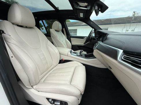 Used 2021 BMW X5 sDrive40i w/ M Sport Package RWD image 22