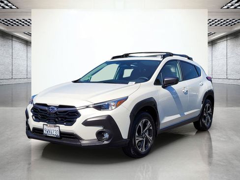 Certified 2025 Subaru Crosstrek 2.5i Premium AWD/4WD image 11