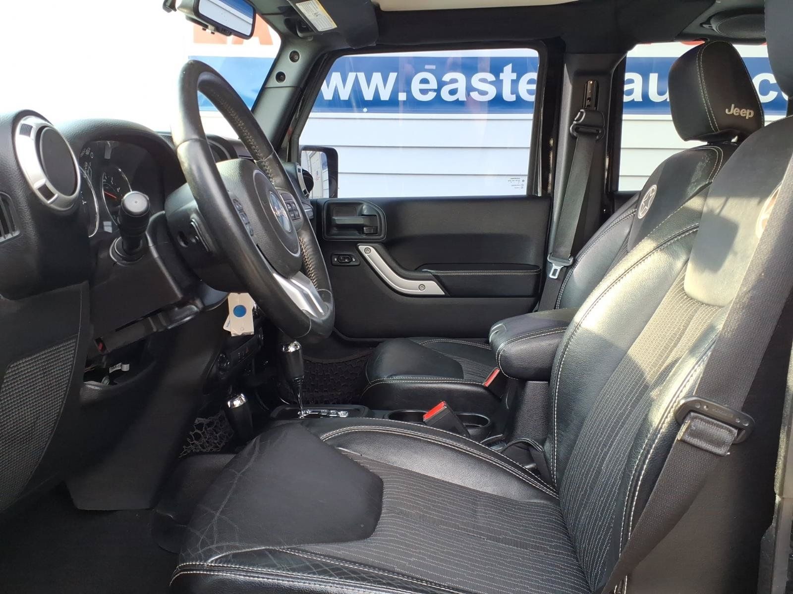Used 2013 Jeep Wrangler Unlimited Sport AWD/4WD image 8