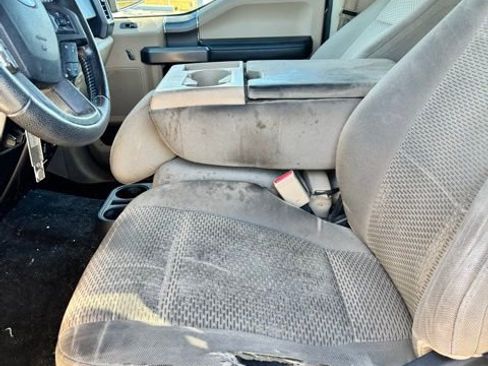 Used 2015 Ford F150 XLT w/ Equipment Group 302A Luxury image 5