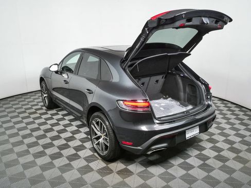 New 2026 Porsche Macan AWD/4WD image 39