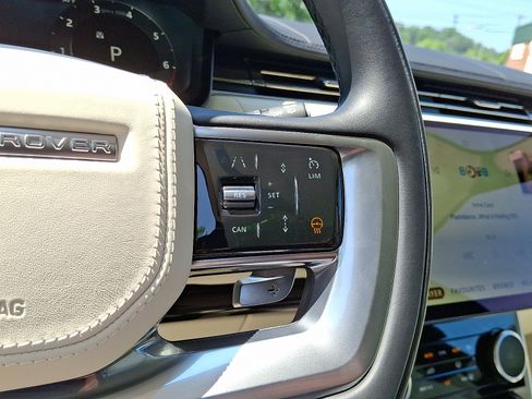 Certified 2023 Land Rover Range Rover SE image 22