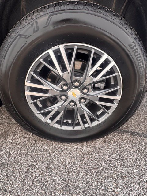 Certified 2026 Chevrolet Traverse LT AWD/4WD image 9
