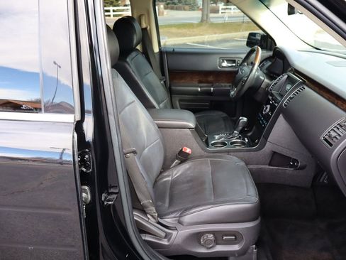 Used 2018 Ford Flex Limited image 24