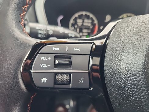 Used 2025 Honda Pilot TrailSport image 22