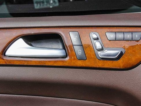 Used 2018 Mercedes-Benz GLS 450 4MATIC image 21