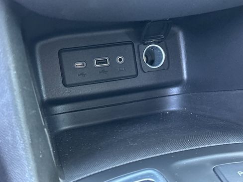 Used 2024 Chevrolet Equinox LT image 31