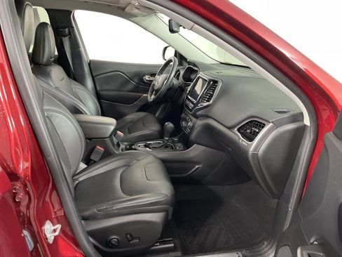 Used 2021 Jeep Cherokee Limited image 7