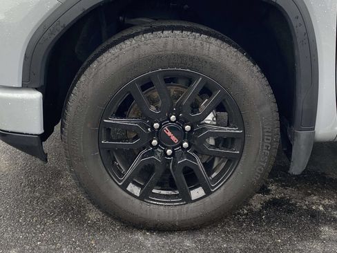 Used 2024 GMC Sierra 1500 Elevation AWD/4WD image 8