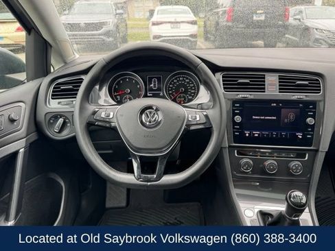 Used 2018 Volkswagen Golf SE FWD image 17