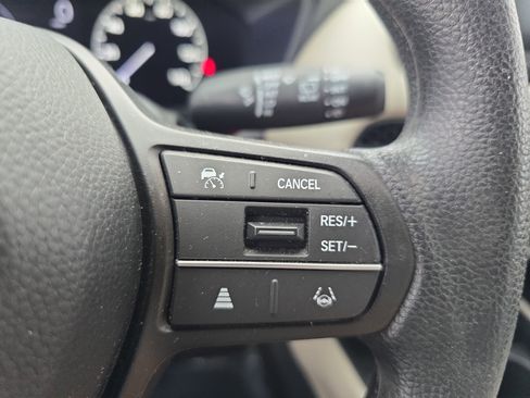 Certified 2024 Honda HR-V LX image 17