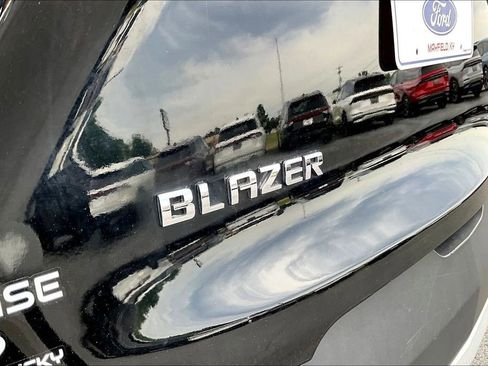 Used 2021 Chevrolet Blazer LT FWD image 25