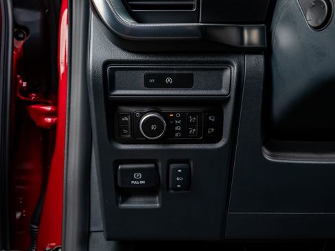 Used 2025 Ford F150 Raptor image 22