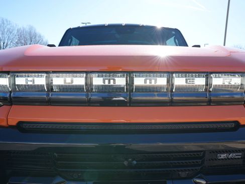 Used 2024 GMC Hummer EV 3X w/ LPO, Illumination Package image 36