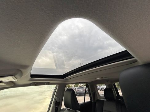 Used 2021 Toyota 4Runner SR5 Premium w/ Moonroof Package AWD/4WD image 12