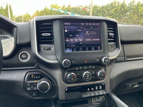 Used 2022 RAM 1500 Big Horn AWD/4WD image 11