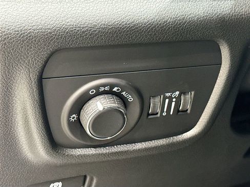 New 2025 Jeep Grand Cherokee L Laredo w/ Luxury Tech Group I image 19