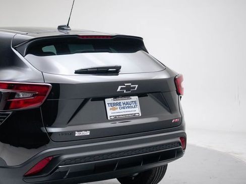 New 2026 Chevrolet Trax RS w/ Sunroof Package image 5