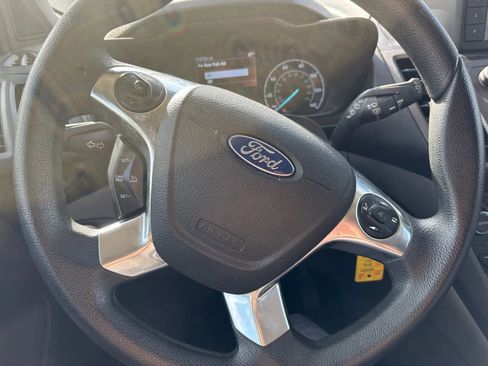 Used 2020 Ford Transit Connect XL image 22
