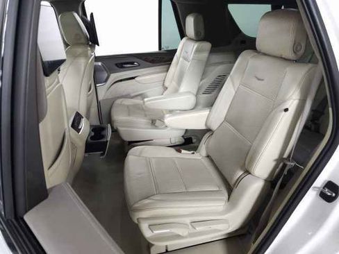 Used 2022 Cadillac Escalade Premium Luxury Platinum image 41