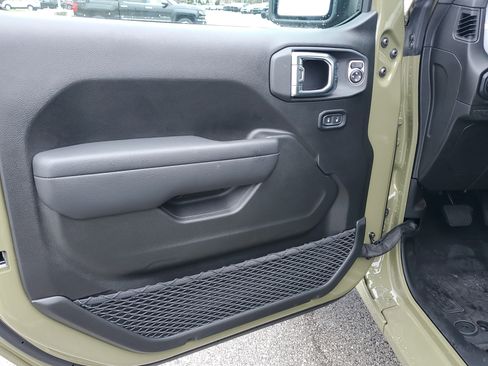 New 2025 Jeep Wrangler Sport S image 15