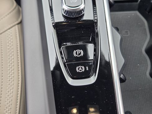 Used 2026 Volvo XC60 B5 Core AWD/4WD image 20