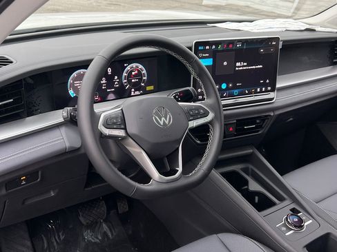 New 2026 Volkswagen Tiguan SE image 20
