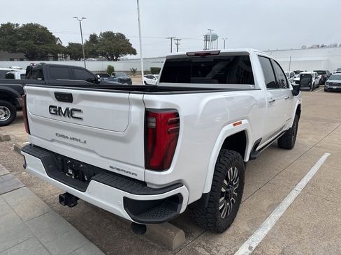 Used 2024 GMC Sierra 2500 Denali Ultimate image 8