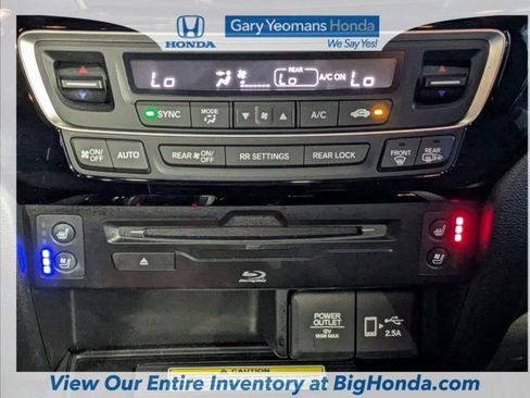 Certified 2022 Honda Pilot Black Edition image 24