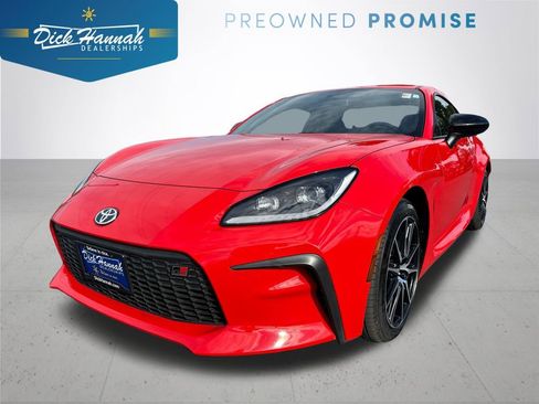 Used 2025 Toyota GR86 RWD image 1