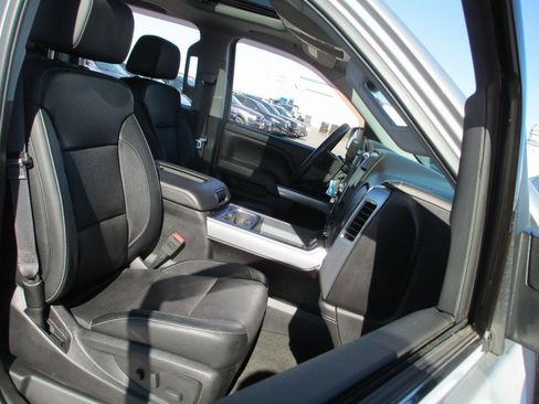 Used 2017 Chevrolet Silverado 1500 LTZ Z71 w/ LTZ Plus Package image 22