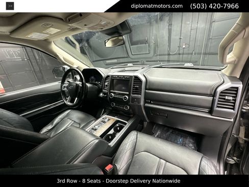 Used 2018 Ford Expedition Max Platinum image 19
