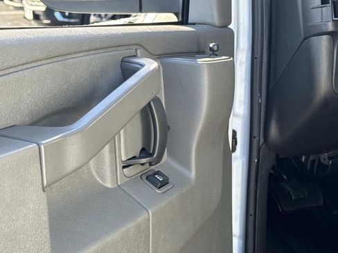 Used 2023 Chevrolet Express 2500 w/ Driver Convenience Package image 19