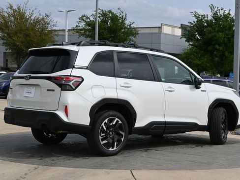 New 2026 Subaru Forester Premium AWD/4WD image 3