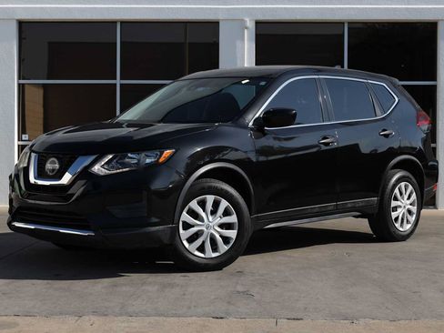 Used 2019 Nissan Rogue S AWD/4WD image 1