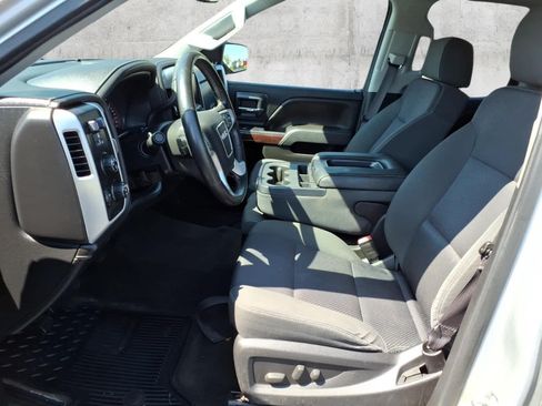 Used 2015 GMC Sierra 1500 SLE w/ SLE Value Package AWD/4WD image 4