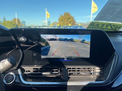 Used 2025 Chevrolet Trax RS w/ Driver Confidence Package image 20