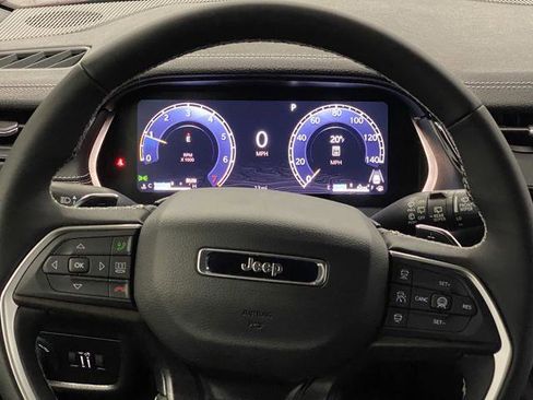 New 2026 Jeep Grand Cherokee Altitude AWD/4WD image 16