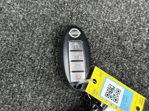 Used 2019 Nissan Sentra SR FWD image 21