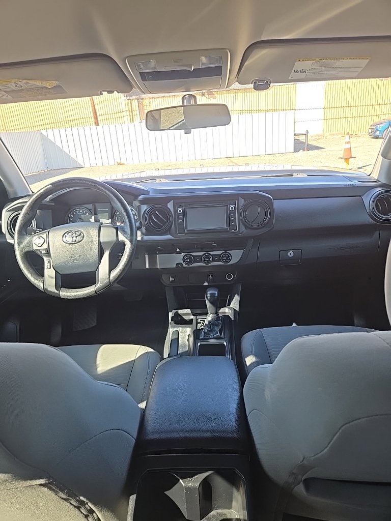 Used 2017 Toyota Tacoma SR w/ SR Convenience Package RWD image 19