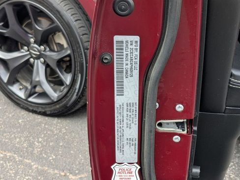 Used 2023 Chrysler 300 S image 31